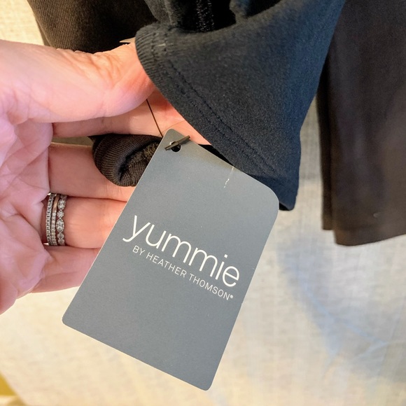 YUMMIE NWT Black/Mahogany Legging Set - Picture 3 of 5